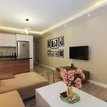 Metropolitan Art דירה