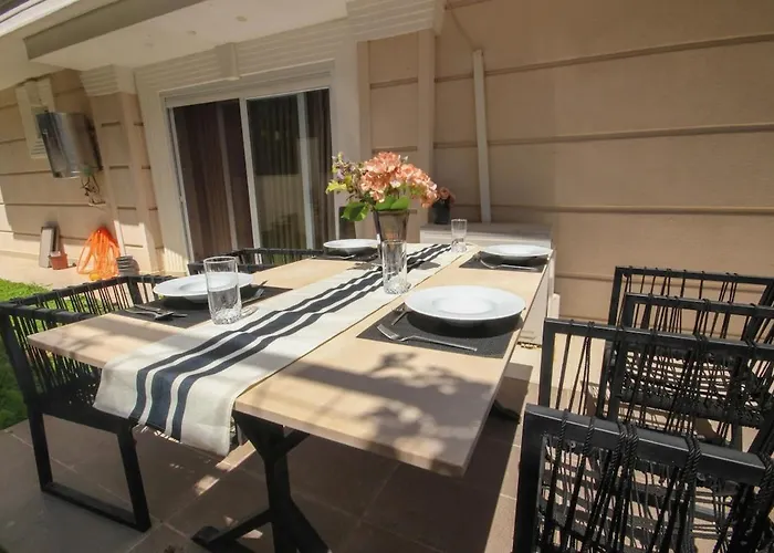 Metropolitan Art Apartment Altinkum (Antalya)