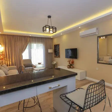 Metropolitan Art Apartment
