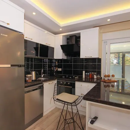 Metropolitan Art Apartment *