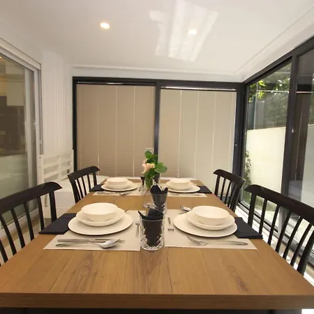 Апартаменты Metropolitan Art