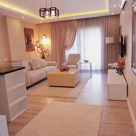 Metropolitan Art Apartment