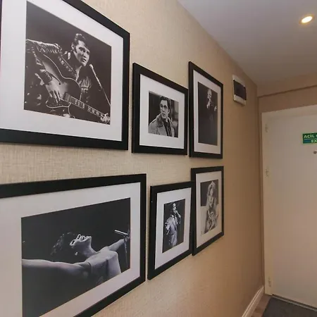 Metropolitan Art Appartement *